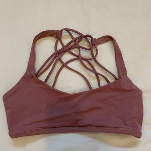Lululemon sports bra